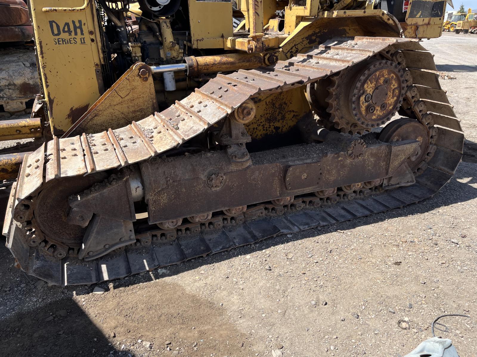 ./imagenes/INVOICE/2019/14386/TOPADOR FRONTAL CATERPILLAR D4H SERIES II (6).JPG